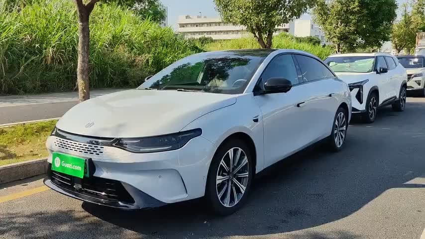 零跑汽车 零跑C01 2023款 增程 316 智享版实拍1