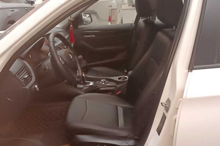 宝马X1 2015款 sDrive18i 时尚晋级版中控内饰19