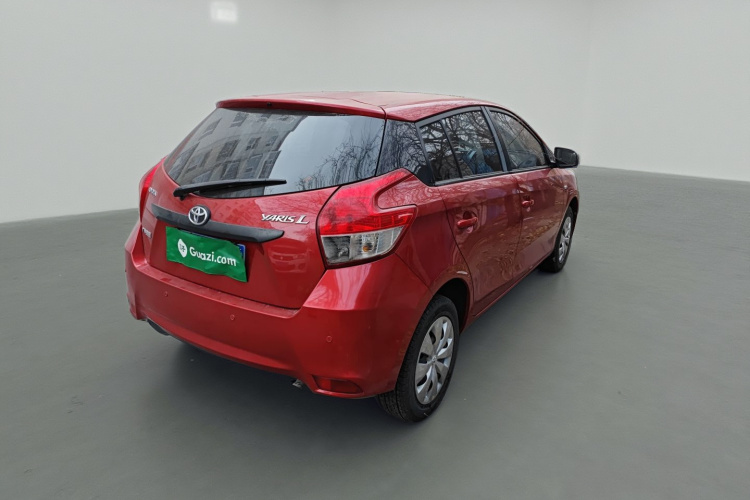 丰田 YARiS L 致炫 2014款 1.3E 自动魅动版车身外观7