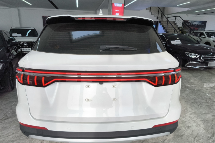 比亚迪 宋Pro 2019款 1.5T 自动豪华型车身外观6