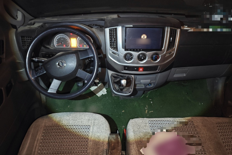 东风御风 御风 2016款 2.5T领运版御利宝短轴中顶国V ZD25中控内饰12