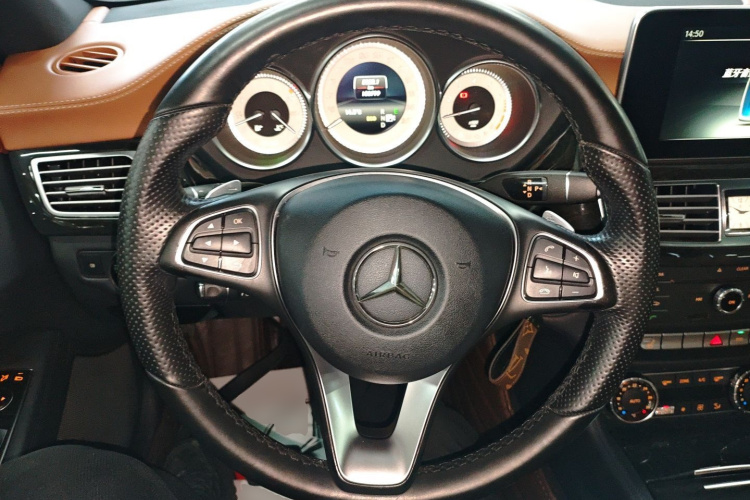 奔驰CLS 2016款 CLS 260 逸彩版局部细节13