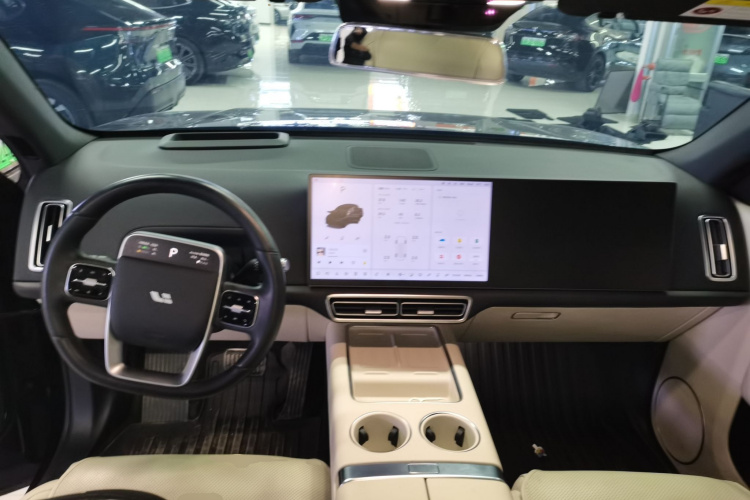 理想汽车 理想L6 2024款 Pro中控内饰7002