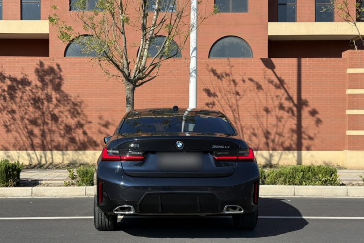 宝马3系 2025款 325Li M运动套装车身外观6011