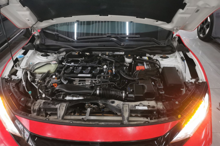 本田 思域 2021款 HATCHBACK 220TURBO CVT潮酷控机舱底盘24