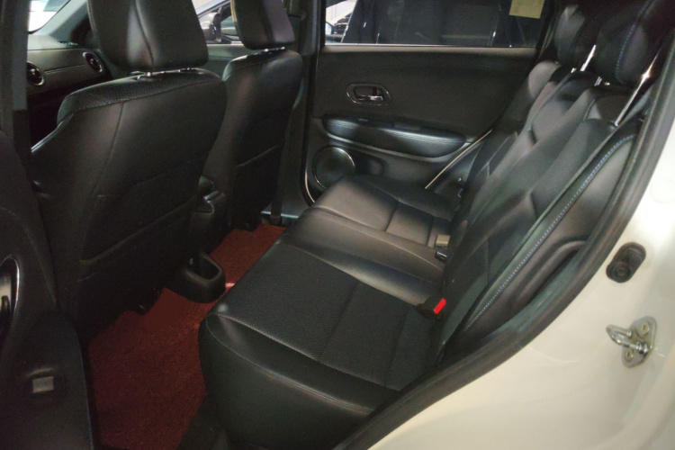 思铭 东风本田X-NV 2020款 电掣版中控内饰7004