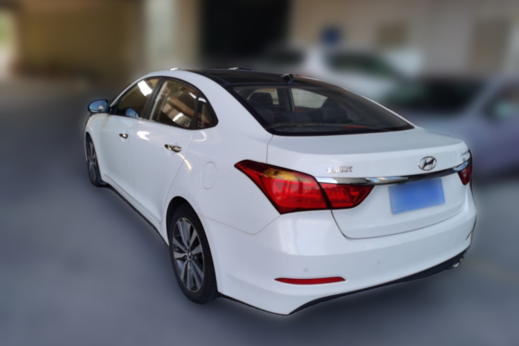 现代 名图 2014款 1.8L 自动尊贵型DLX车身外观5