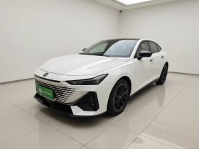 长安UNI-V 2023款 1.5T 尊贵型