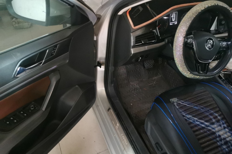 大众 朗逸 2018款 280TSI DSG豪华版 国V中控内饰20