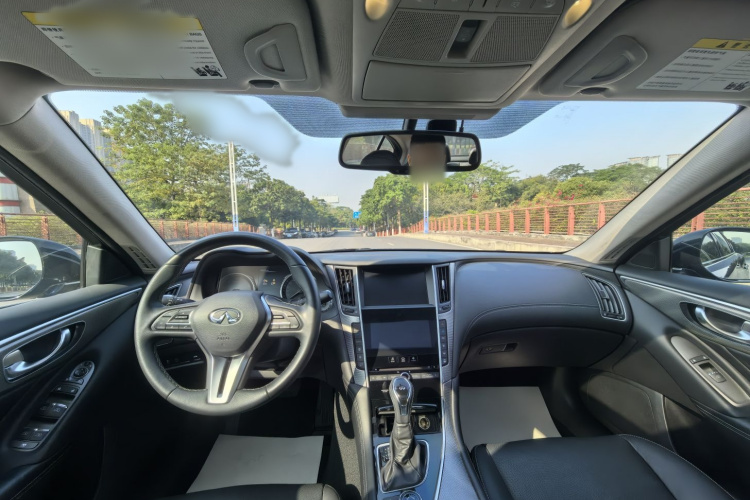 英菲尼迪Q50L 2018款 2.0T 逸享版 国VI中控内饰7003