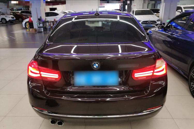 宝马3系 2017款 320Li 时尚型车身外观6