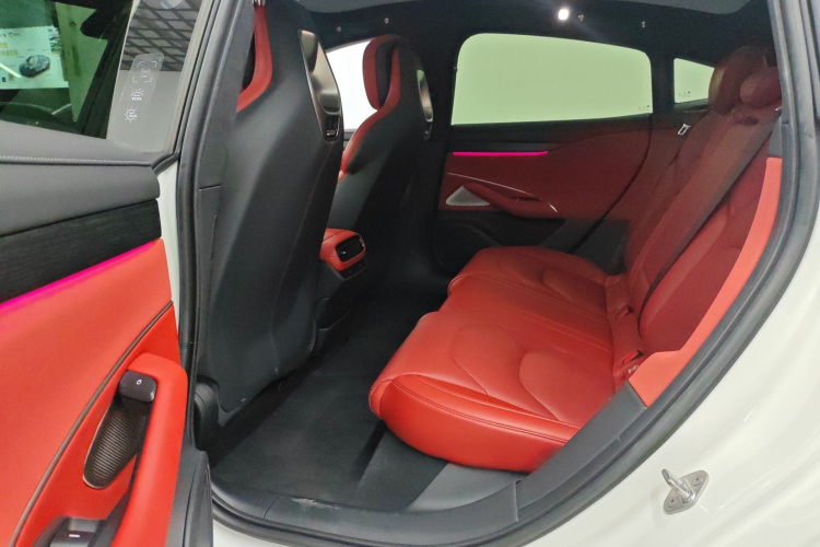 小米汽车 小米SU7 2024款 四驱超长续航高阶智驾Max版中控内饰7001