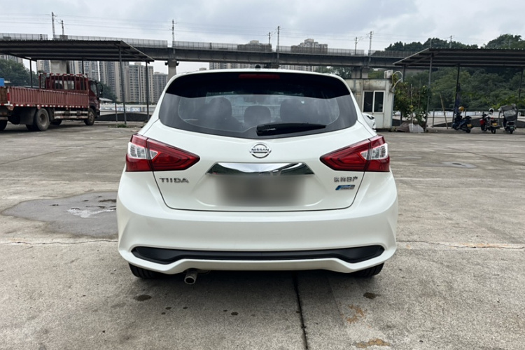 日产 骐达TIIDA 2016款 1.6L CVT智行版车身外观6003