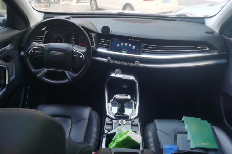 哈弗H6 2017款 蓝标 2.0T 自动两驱智尚型中控内饰12