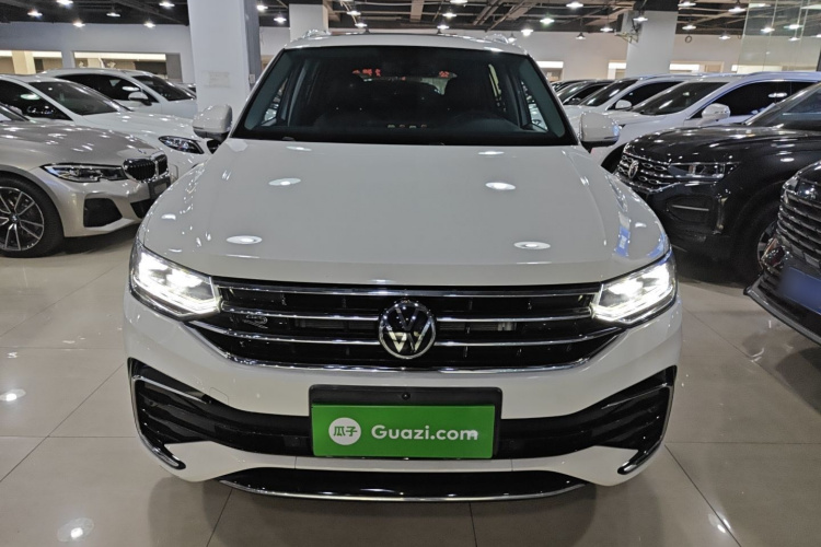 大众 途观L 2022款 330TSI 自动两驱R-Line越享版车身外观2