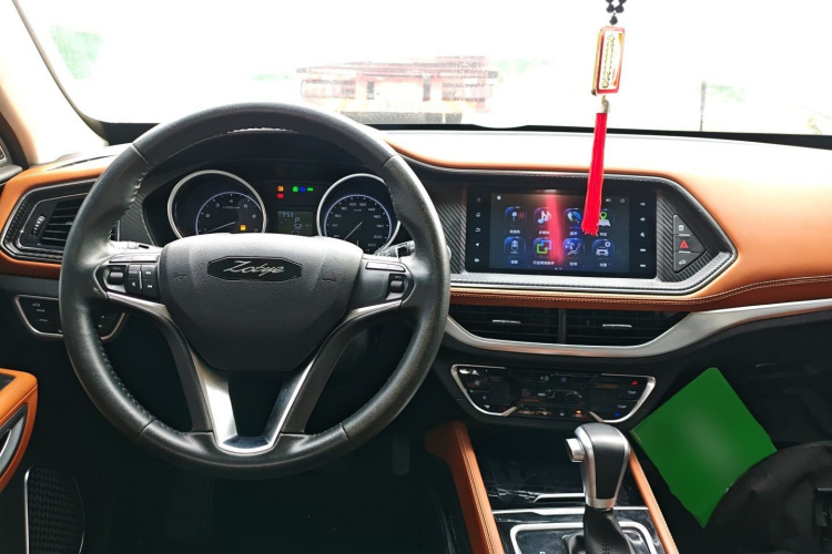 众泰T300 2017款 1.5T CVT尊享型中控内饰12