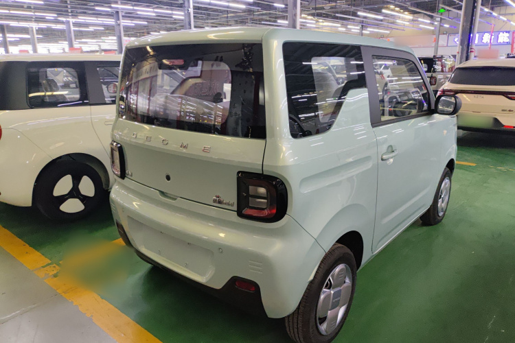 吉利银河 2024款 熊猫mini 200km 耐力熊车身外观7