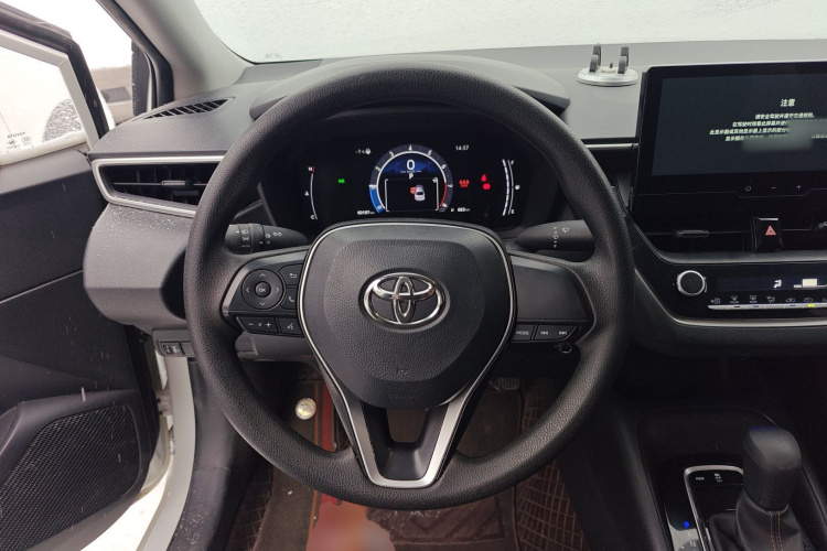 丰田 雷凌 2023款 TNGA 1.5L CVT进取版中控内饰13