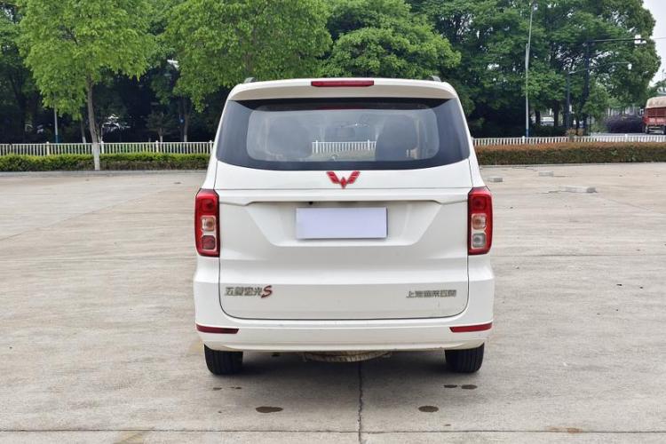 五菱汽车 五菱宏光 2019款 1.5L S标准型国VI LAR车身外观6005