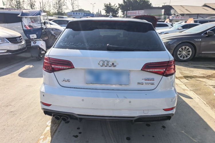 奥迪A3 2018款 30周年年型 Sportback 35 TFSI 时尚型车身外观6007