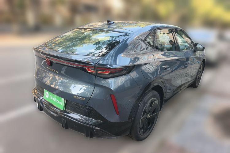 大众 ID.UNYX 与众 2025款 Pure车身外观6005