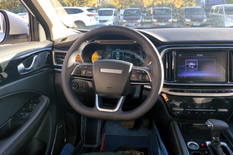 捷途X90 2019款 1.6T DCT智旅版 7座 国VI中控内饰13