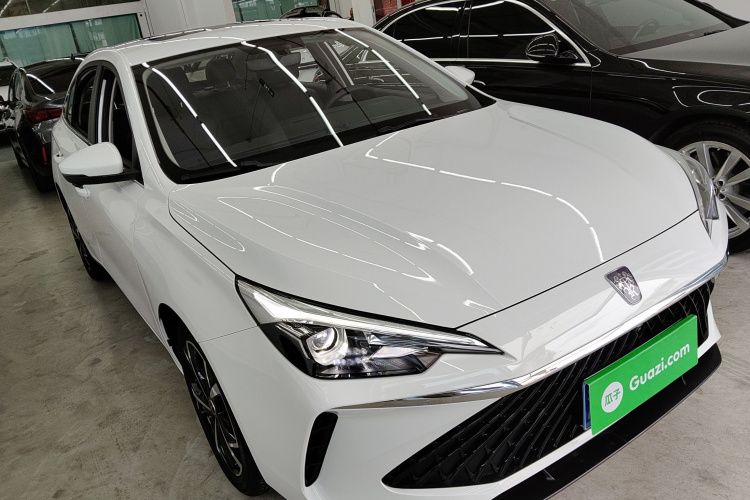 荣威i5 2024款 1.5L CVT尊荣版车身外观3