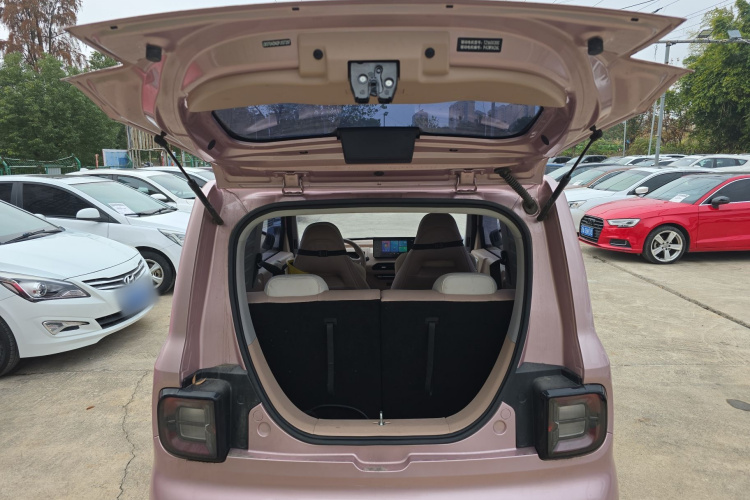 吉利银河 2023款 熊猫mini 200km 耐力熊机舱底盘23