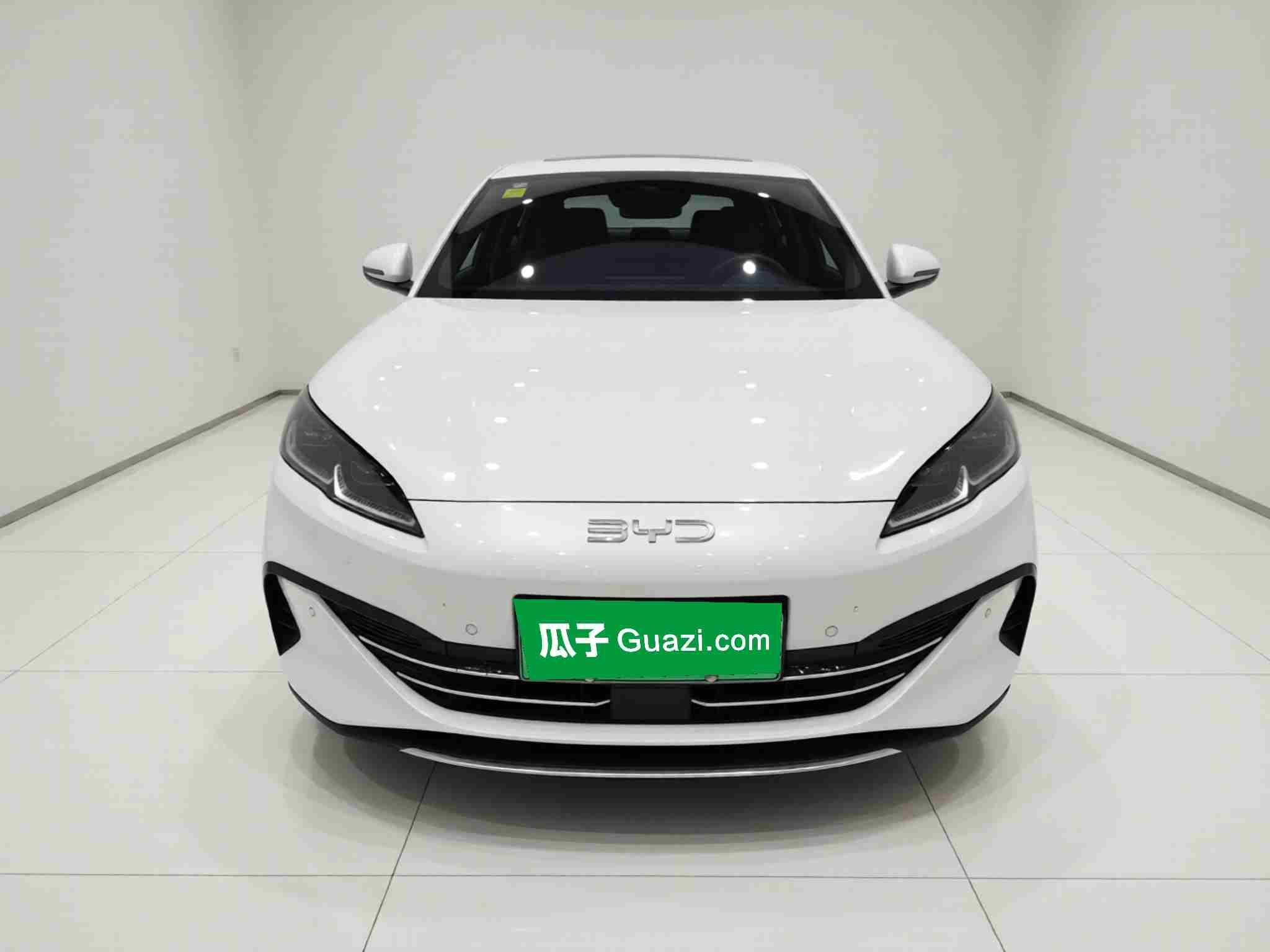 郑州二手比亚迪海豹06新能源2025款，花A级新车的钱开B级大车？
