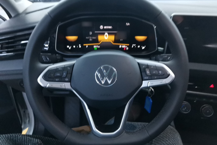 大众 速腾 2025款 200TSI DSG飞越版中控内饰13