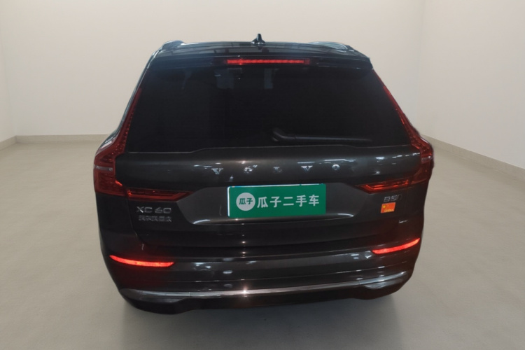 沃尔沃XC60 2022款 B5 四驱智逸豪华版车身外观6