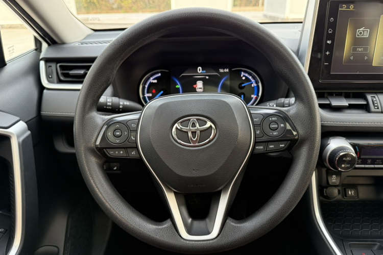 丰田 RAV4荣放 2020款 双擎  2.5L E-CVT两驱精英版局部细节13