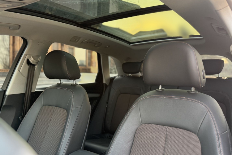 奥迪Q5L 2018款 40 TFSI 荣享时尚型 国V局部细节16