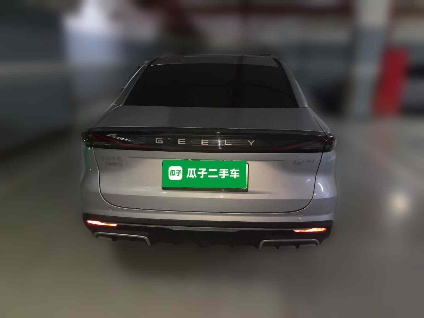 吉利银河 银河L6 2025款 EM-i 140km 探索+版(5)