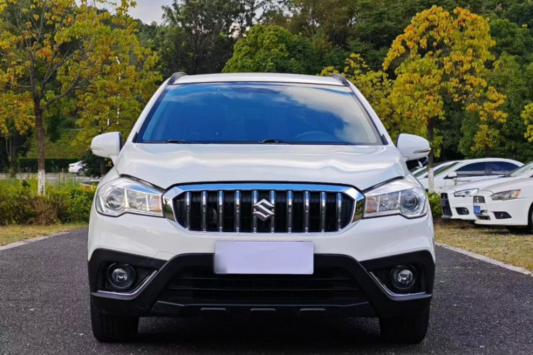 铃木 骁途 2017款 1.6L 手动两驱都市时尚型车身外观6001