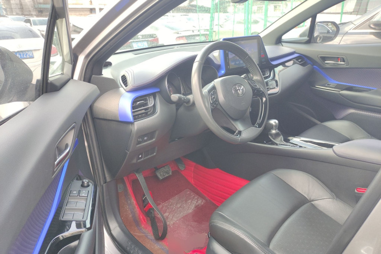 丰田 奕泽IZOA 2018款 2.0L 奕驰版 国VI中控内饰20