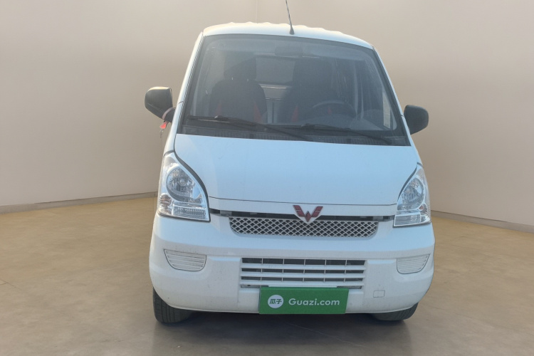 五菱汽车 五菱荣光 2021款 1.5L加长基本型封窗车2座L3C车身外观2