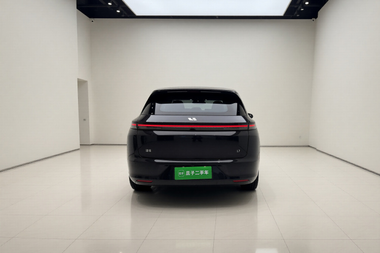 理想汽车 理想L7 2023款 Air车身外观6
