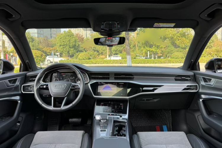 奥迪A6L 2023款 改款 45 TFSI 臻选动感型中控内饰7002