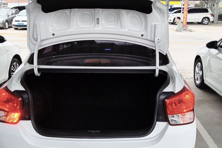 现代 瑞纳 2017款 1.4L 手动焕新版 国VI局部细节23