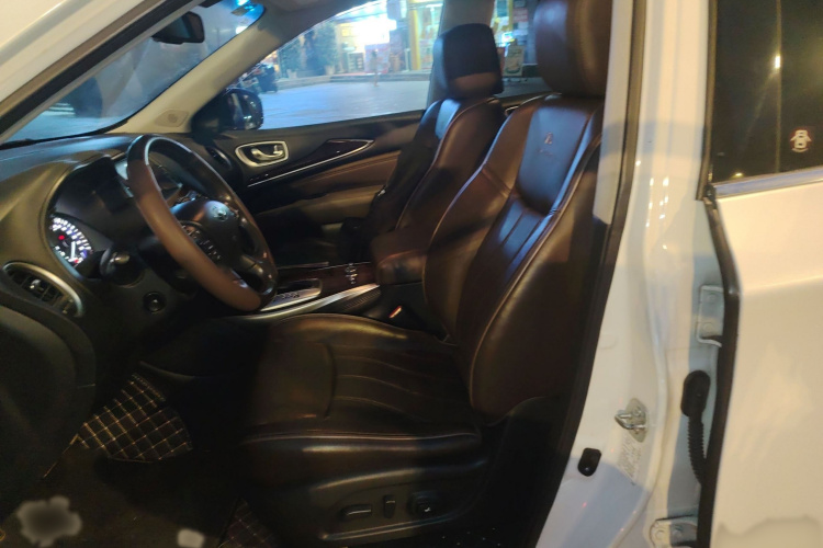 英菲尼迪QX60(进口) 2014款 3.5L 四驱全能版局部细节19