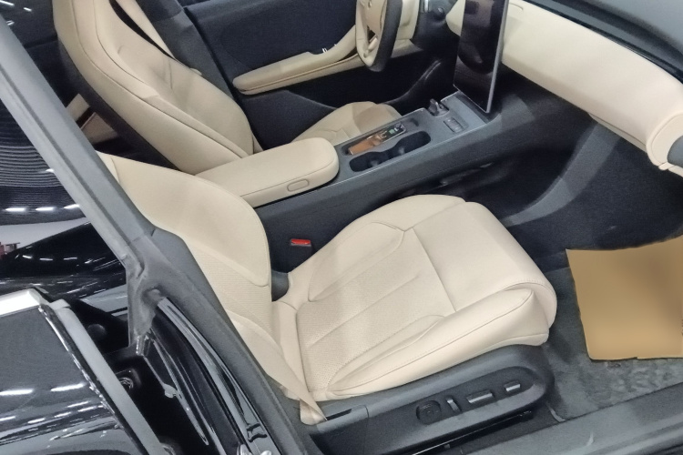 蔚来ET5T 2024款 75kWh Touring局部细节41