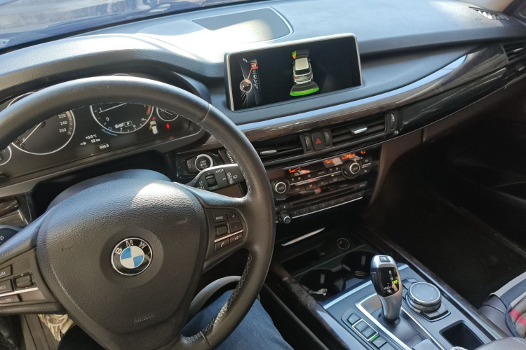 宝马X5(进口) 2015款 xDrive28i中控内饰12