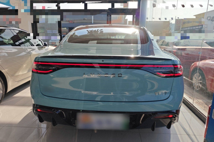 鸿蒙智行 智界S7 2025款 785km Ultra车身外观6