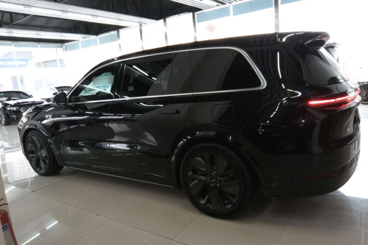 理想汽车 理想L9 2023款 Pro车身外观4