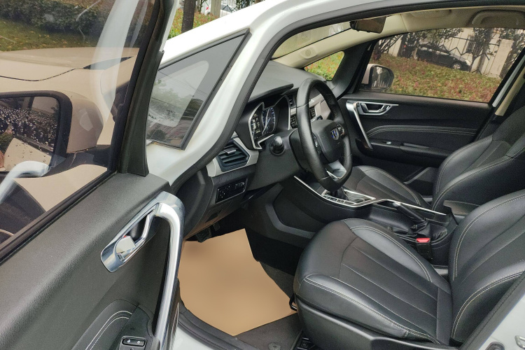 吉利汽车 远景X3 2019款 升级版 1.5L CVT精英型中控内饰7003