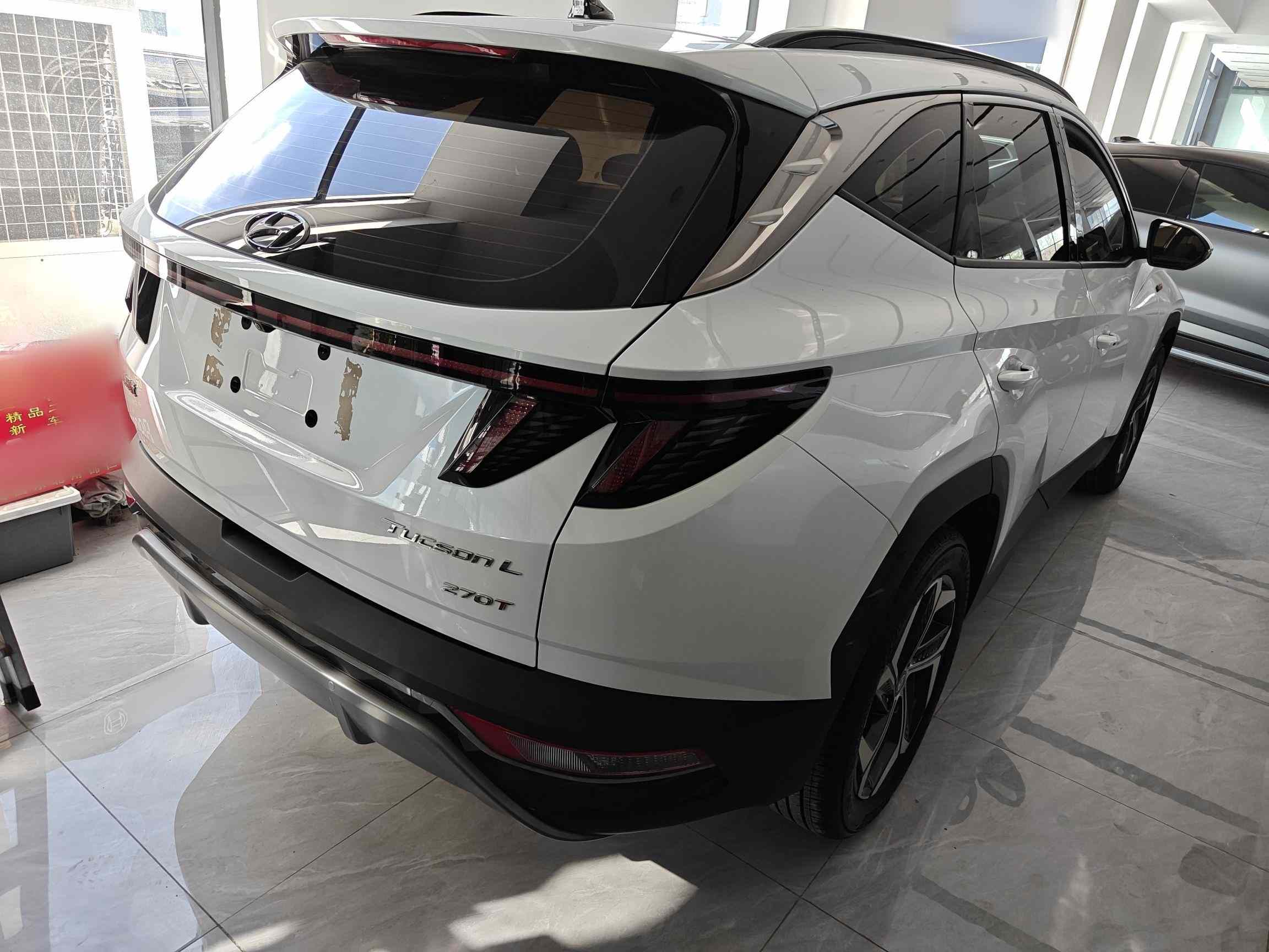现代 2023款 途胜L 1.5T 自动两驱DLX豪华版(4)