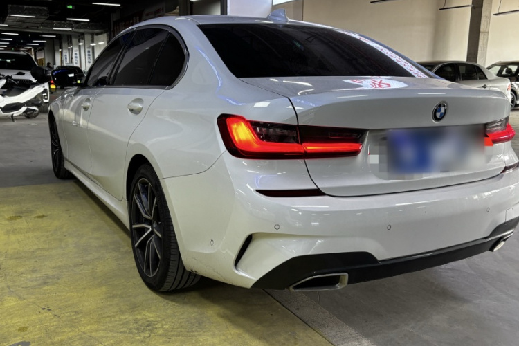 宝马3系 2021款 320Li M运动套装车身外观6008