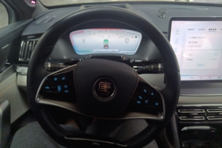 比亚迪 唐新能源 2022款 EV 600KM 尊享型中控内饰13