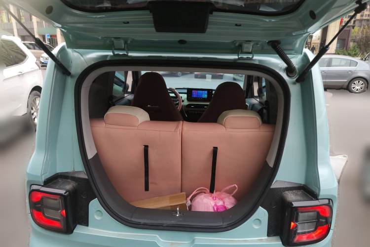 吉利银河 2024款 熊猫mini 200km 耐力熊中控内饰23